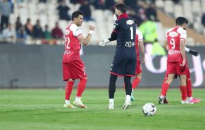 پرسپولیسی ها ورزشگاه را پر نکردند/ تشویق شدید 4 بازیکن پرسپولیسی ها ورزشگاه را پر نکردند/ تشویق شدید 4 بازیکن
