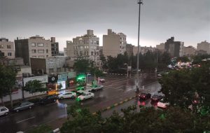 بارش شدید باران در مشهد/ سیلاب خیابان ها را در بر گرفت بارش شدید باران در مشهد/ سیلاب خیابان ها را در بر گرفت