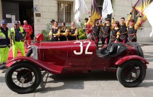 رانندگی جورج راسل با مرسدس 1924 + عکس رانندگی جورج راسل با مرسدس 1924 + عکس