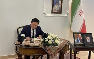حضور سفیر چین در سفارت ایران در ریاض حضور سفیر چین در سفارت ایران در ریاض