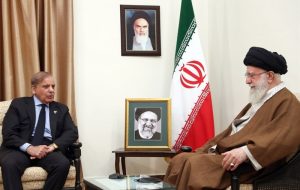 دیدار نخست وزیر پاکستان با امام خامنه ای دیدار نخست وزیر پاکستان با امام خامنه ای