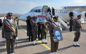 استقبال از استاندار شهید آذربایجان شرقی در زادگاهش مراغه استقبال از استاندار شهید آذربایجان شرقی در زادگاهش مراغه