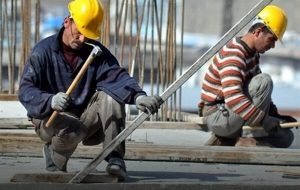 دولت نباید دستمزد کارگران را سرکوب کند دولت نباید دستمزد کارگران را سرکوب کند