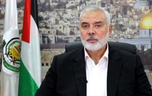 هنیه در واکنش به راهپیمایی اشغالگران: قدس محور اصلی نبرد است هنیه در واکنش به راهپیمایی اشغالگران: قدس محور اصلی نبرد است