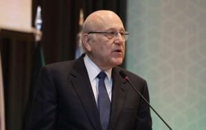 میقاتی:جامعه جهانی جلوی تروریسم اسرائیل را بگیرد میقاتی:جامعه جهانی جلوی تروریسم اسرائیل را بگیرد