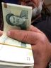افزایش ۹۰ درصدی حقوق بازنشستگان به تعویق می‌افتد؟