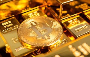 قیمت بیتکوین به کمتر از ۵۴ هزار دلار رسید؛ پایینترین در چهار ماه گذشته قیمت بیتکوین به کمتر از ۵۴ هزار دلار رسید؛ پایینترین در چهار ماه گذشته