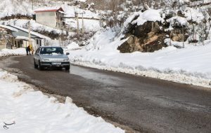 ترافیک سنگین در چالوس/بارش برف و باران در جاده های 9 استان