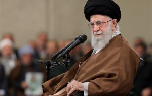 آغاز دیدار مداحان اهل بیت(ع) با امام خامنه ای