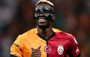 درخواست 40 میلیون یورویی اوسیمن از الهلال درخواست 40 میلیون یورویی اوسیمن از الهلال