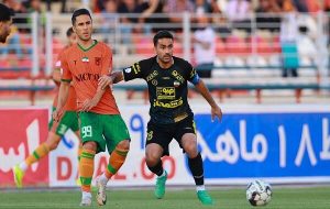 Sepahan move top of PGPL