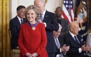 Biden awards Presidential “Medal of Freedom” to notorious figures 