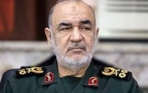 سلامی: سپاه برای حل مشکلات بندر شهید رجایی، کنار مردم است سلامی: سپاه برای حل مشکلات بندر شهید رجایی، کنار مردم است