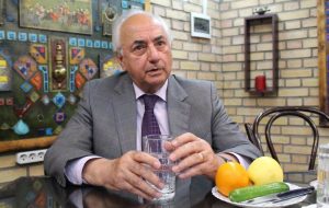 فریدون مجلسی: مصدق ایران را به ورشکستگی کشاند / امینی با امضای قرارداد کنسرسیوم موجب نجات کشور شد