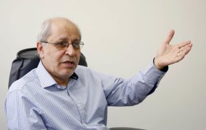 کدام پیش فرض مهم مسعود نیلی در باره پزشکیان درست نبود؟ /تحریم، استقلال ایران را خدشه دار کرده / له شدن مردم در فشار گازانبری تحریم و بحران انرژی