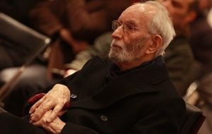 انتشار مثنوی مولوی به تصحیح محمدعلی موحد در قالبی نو انتشار مثنوی مولوی به تصحیح محمدعلی موحد در قالبی نو