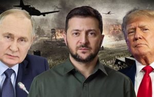آمادگی زلنسکی برای برگزاری نشست سه جانبه با پوتین و ترامپ آمادگی زلنسکی برای برگزاری نشست سه جانبه با پوتین و ترامپ