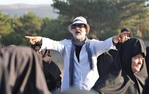 آقای حسن فتحی؛ انصراف راه حل نیست باید عذرخواهی کنید!