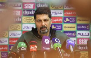 حسینی: بازیکنانم حس می کنند تیم رها شده/ وضعیت خطرناک است حسینی: بازیکنانم حس می کنند تیم رها شده/ وضعیت خطرناک است