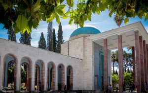 گلستان خوانی فارسی آموزان در روز سعدی گلستان خوانی فارسی آموزان در روز سعدی