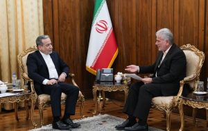 دیدار مدیر عامل هما با عراقچی با محوریت پروازهای حج تمتع دیدار مدیر عامل هما با عراقچی با محوریت پروازهای حج تمتع
