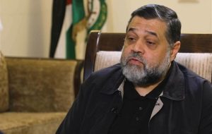 حمدان: سلاح مقاومت قابل مذاکره نیست