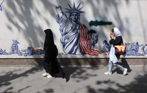 چرا ایران نسبت به مذاکره با آمریکا بی‌اعتماد است؟