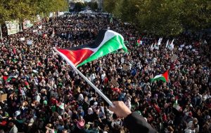 رژیم صهیونیستی کاری جز جنایت و نسل کشی نمیشناسد رژیم صهیونیستی کاری جز جنایت و نسل کشی نمیشناسد