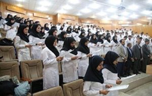 پزشکی صرفا علم نیست؛ هنری آراسته به زیور اخلاق است پزشکی صرفا علم نیست؛ هنری آراسته به زیور اخلاق است