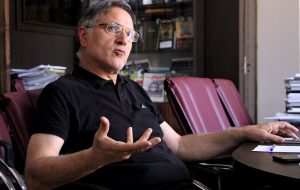 درون را بنگرید و حال را / قورباغه چینی در چاه حکمرانی ایران؛ هشدار برای توقف تئوری توطئه / ناتوانی نخبگان داخلی در تشخیص ریشه‌های درونی بحران