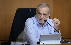 دیدار پزشکیان با خانواده شهیدان آل هاشم و موسوی دیدار پزشکیان با خانواده شهیدان آل هاشم و موسوی