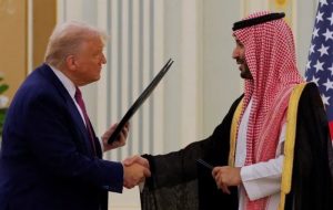 اصلی ترین توافقات تجاری ترامپ با عربستان سعودی اصلی ترین توافقات تجاری ترامپ با عربستان سعودی