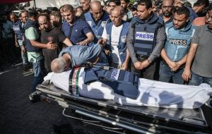 شهادت 5 خبرنگار دیگر در حملات وحشیانه اشغالگران به غزه شهادت 5 خبرنگار دیگر در حملات وحشیانه اشغالگران به غزه