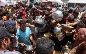 رقابت با زمان در مهار قحطی غزه؛ مرگ ده ها فلسطینی از گرسنگی رقابت با زمان در مهار قحطی غزه؛ مرگ ده ها فلسطینی از گرسنگی