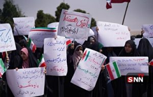 پخش زنده راهپیمایی دانشجویان و تجمع مقابل نیروگاه هسته‌ای بوشهر