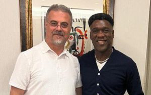 Dutch legend Seedorf appointed as Esteghlal’s CEO advisor Dutch legend Seedorf appointed as Esteghlal’s CEO advisor