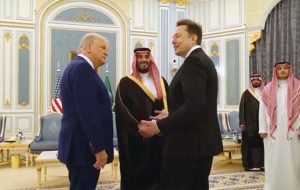 US and Saudi Arabia sign $142bn military deal US and Saudi Arabia sign $142bn military deal