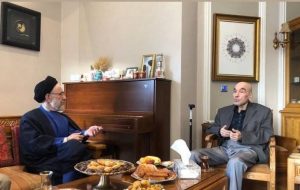 سید محمد خاتمی به دیدار رضا داوری اردکانی، فیلسوف و اندیشمند ایرانی رفت