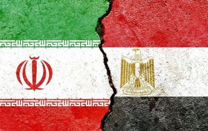 توسعه روابط دوجانبه و پرونده فلسطین؛ محورهای رایزنی عراقچی در قاهره