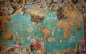 جایگاه ریال ایران در بین ضعیف‌ترین ارز‌های جهان در سال ۲۰۲۵/ چرا ریال به این وضعیت دچار شد؟