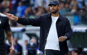 کمپانی: قهرمانی در لیگ قهرمانان بسیار دشوار است/ اصلاً بازی آسانی نبود