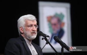 دانشجو وقتی که بفهمد در چه شرایطی است شما می‌توانید به آینده امیدوار باشید/ دشمن از کیلومتر‌ها آن طرف‌تر خانه استاد دانشگاه را هدف قرار داد + فیلم