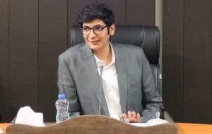 ترور روزنامه نگاران یا طبقه میانی فرهنگی / چرا چهره ایران اندیشان را سیاه می کنند؟ / آیا سکوت جایز است؟